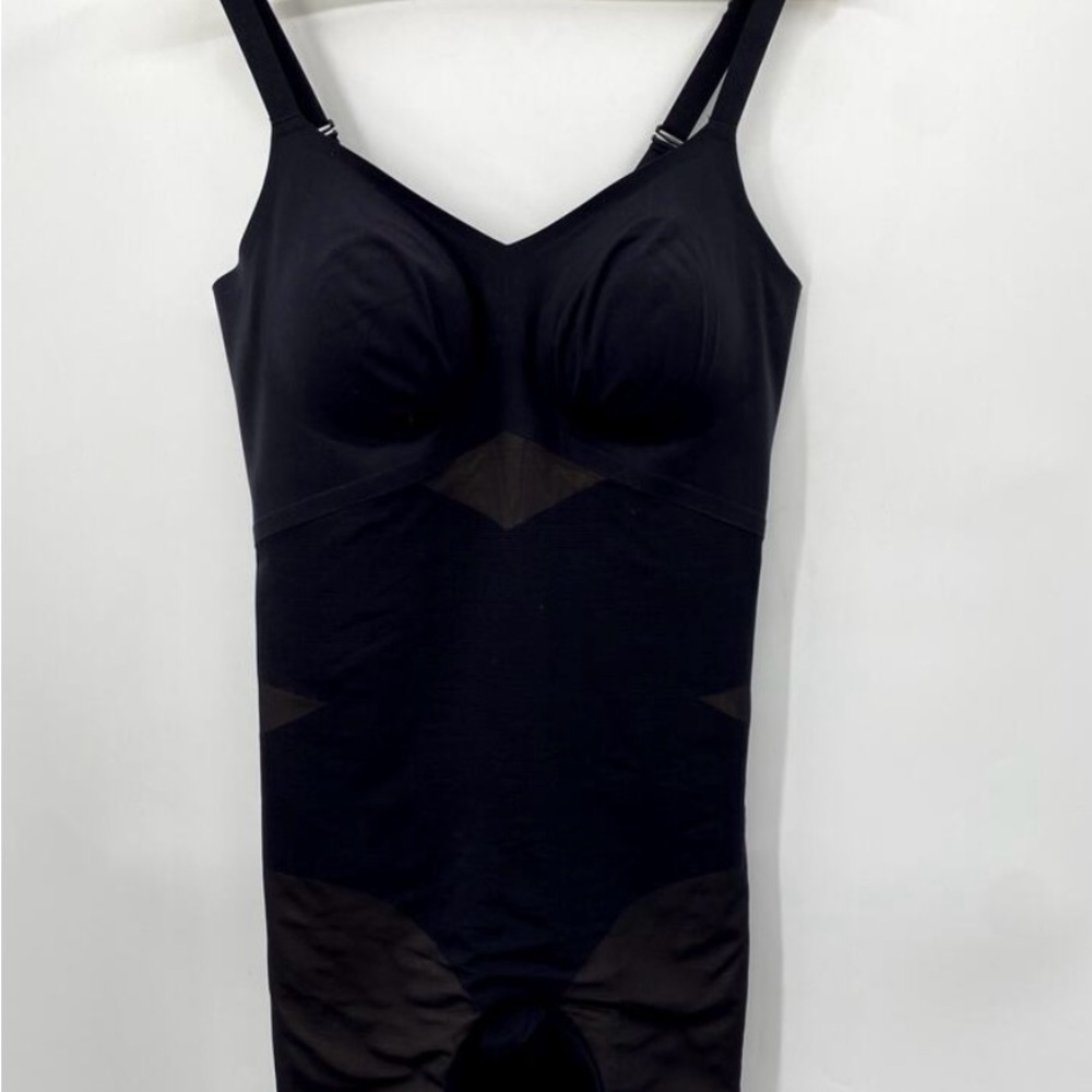 Honeylove Mid-Thigh Bodysuit runway